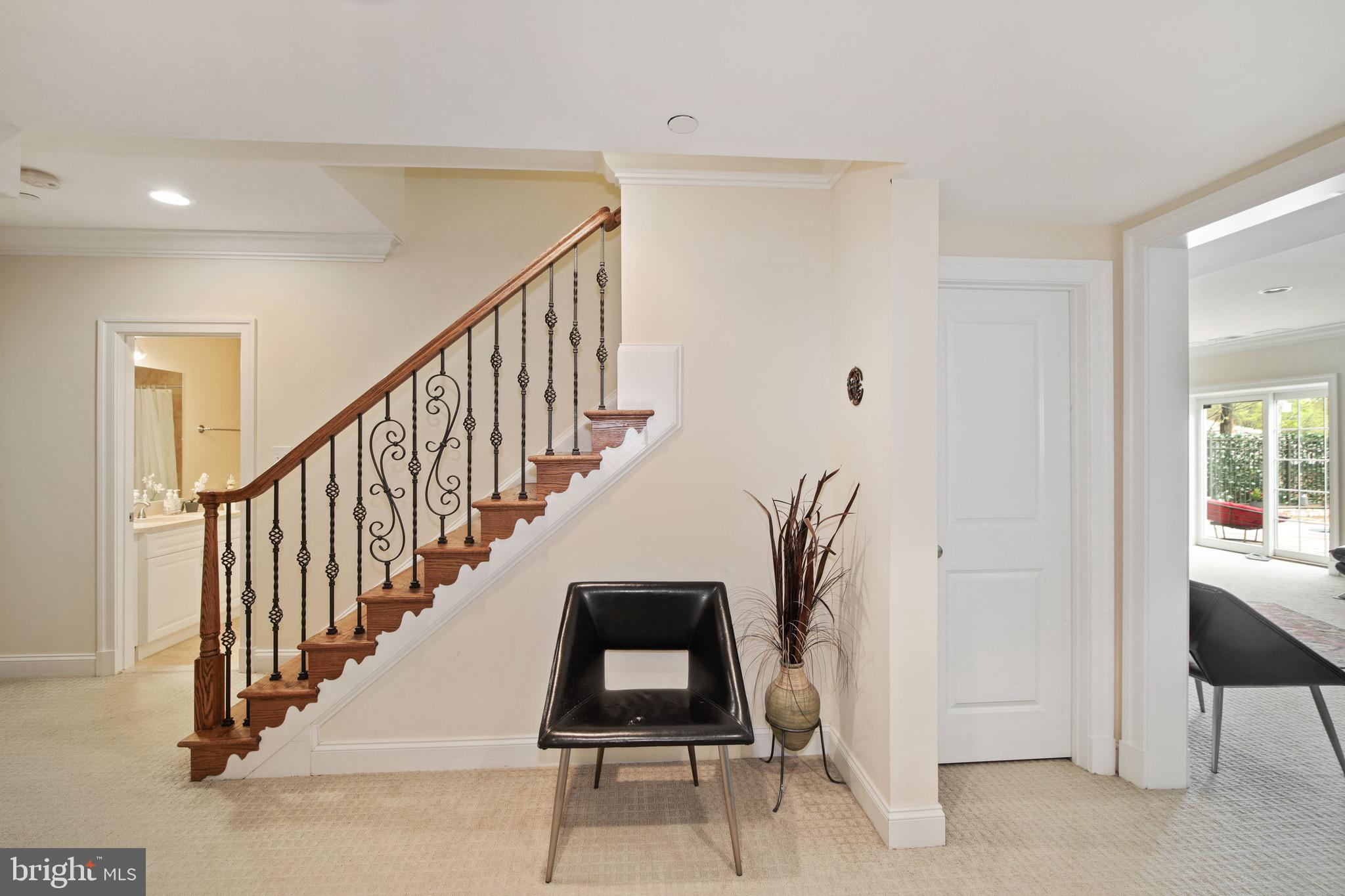 8623 Rayburn Road Bethesda, MD 20817 - Photo 33 of 46 Lower Level Landing