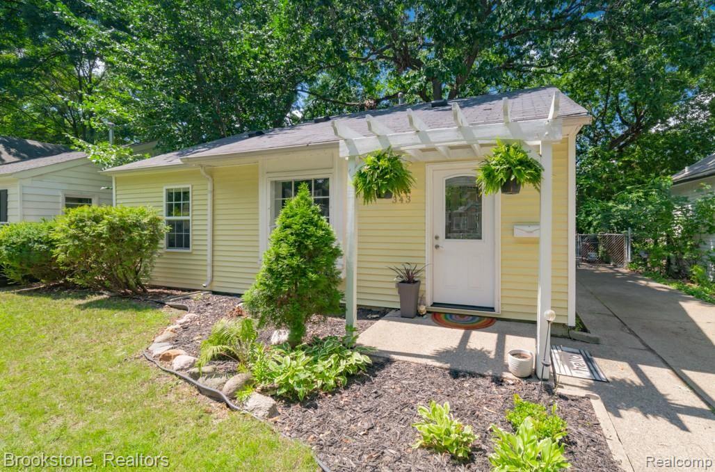 343 Stratford Road Ferndale, MI 48220 - Photo 1 of 32 343 Stratford-4.jpg