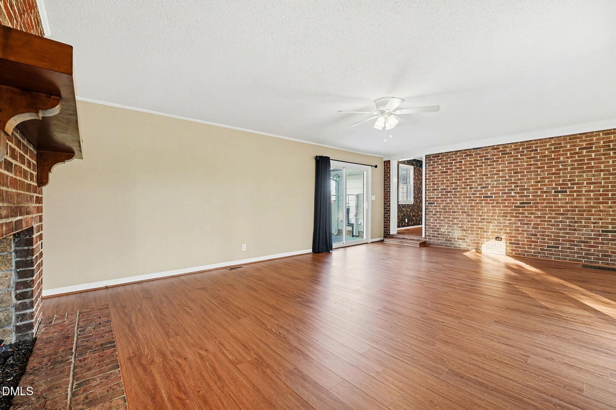 106 May Street Dunn, NC 28334 - Photo 12 of 40 Family Room