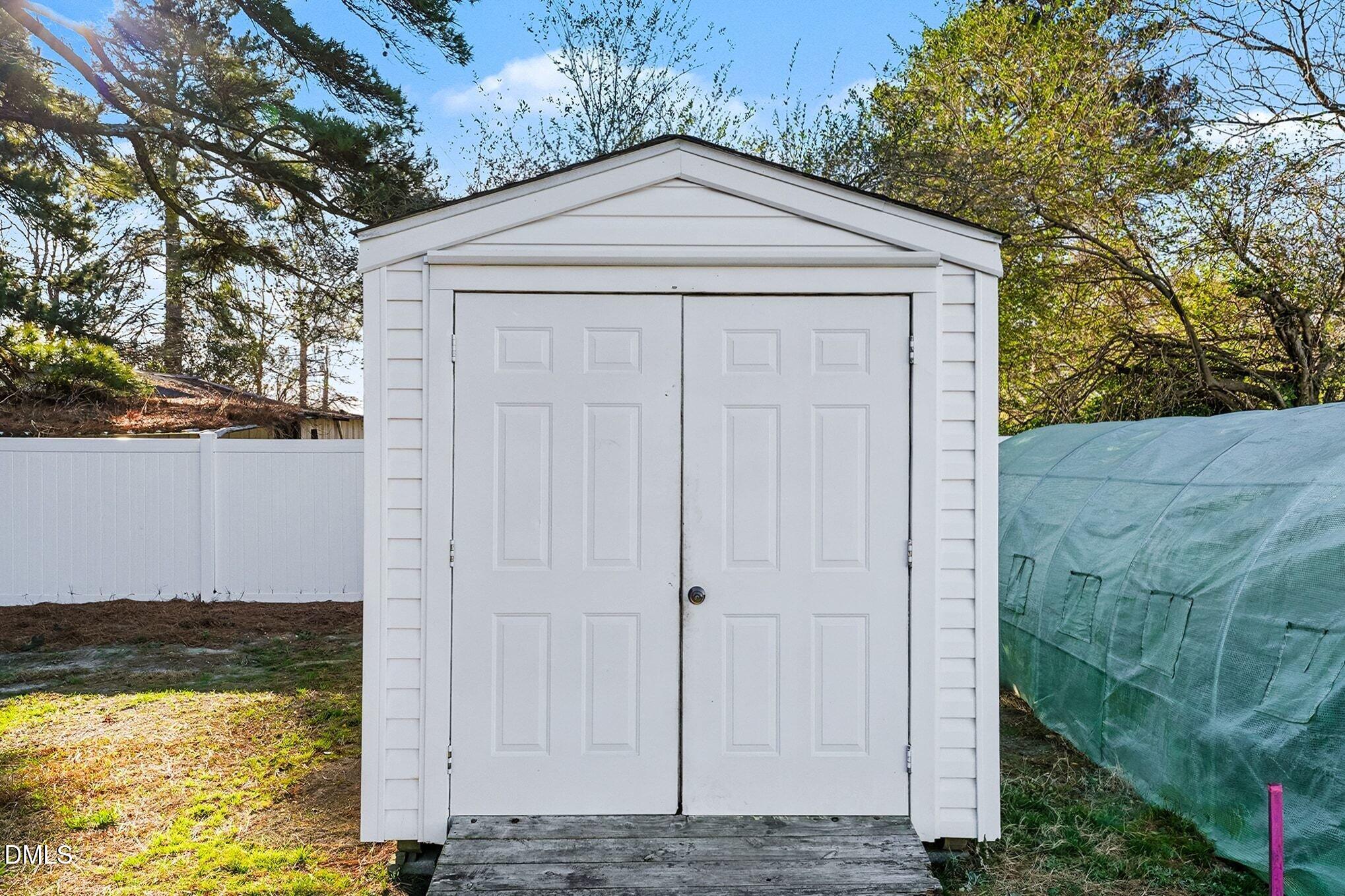 106 May Street Dunn, NC 28334 - Photo 32 of 40 Wired Storage