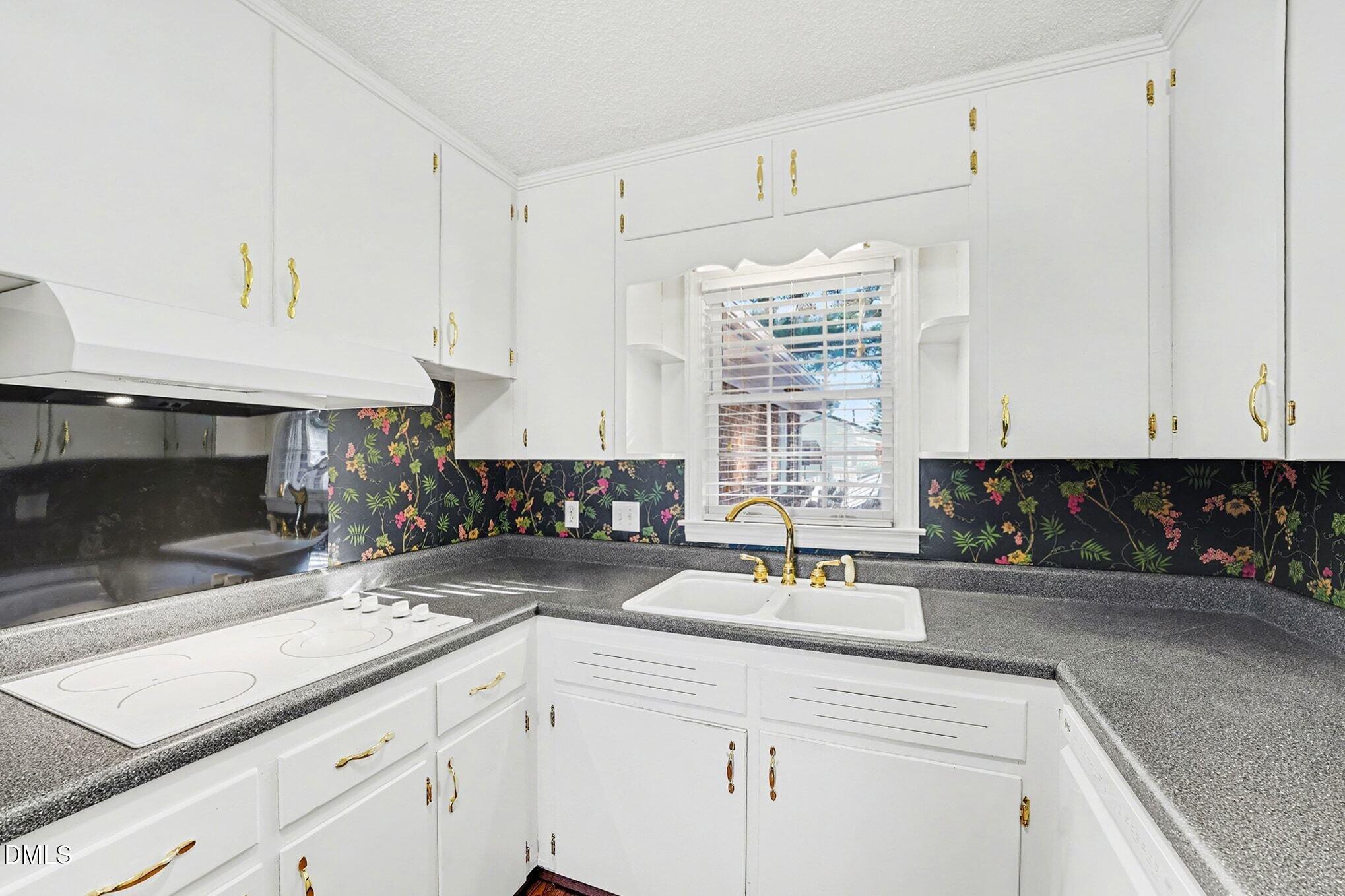 106 May Street Dunn, NC 28334 - Photo 8 of 40 Kitchen