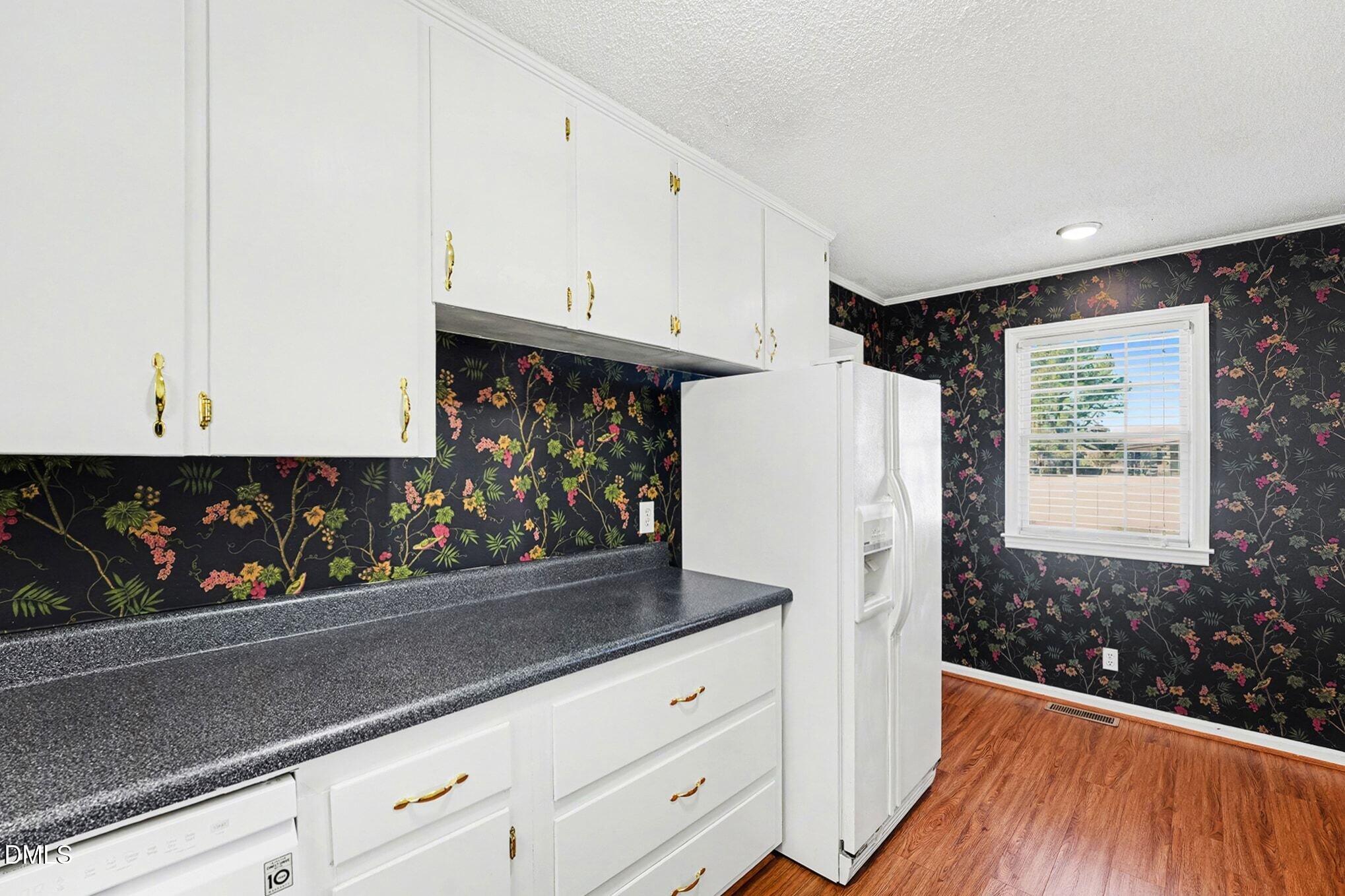 106 May Street Dunn, NC 28334 - Photo 9 of 40 Kitchen