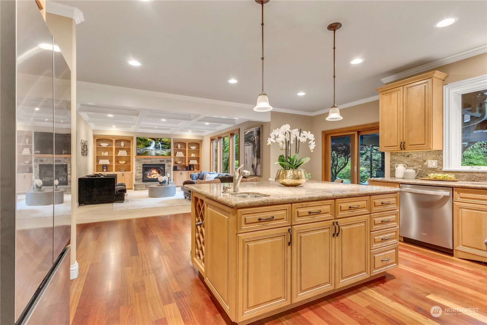 11327 Upper Preston Road Southeast Issaquah, WA 98027 - Photo 11 of 40 Gallery Image 11