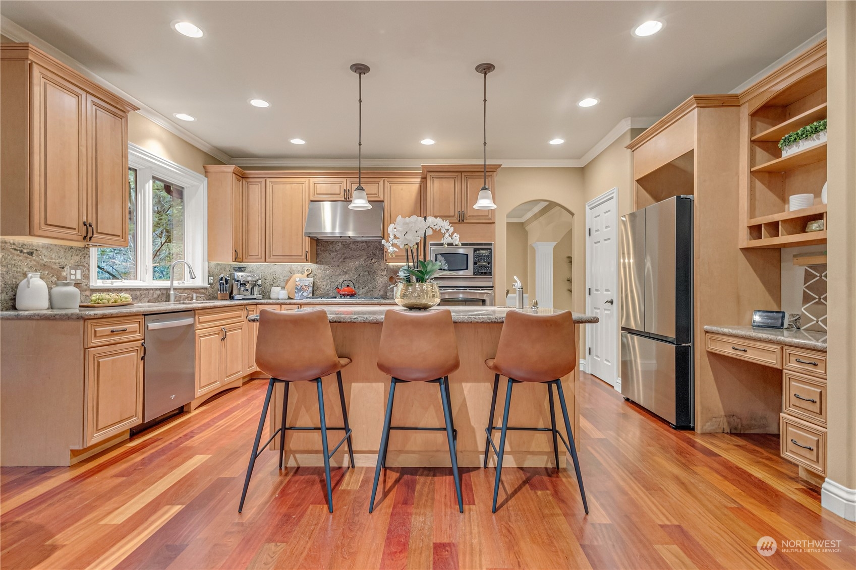 11327 Upper Preston Road Southeast Issaquah, WA 98027 - Photo 12 of 40 Gallery Image 12