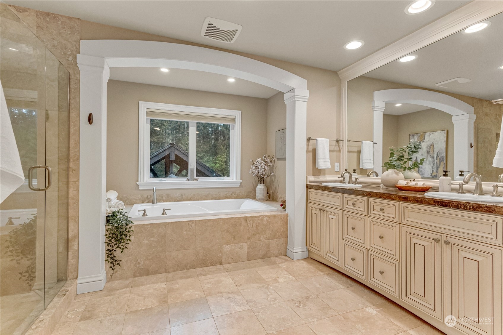 11327 Upper Preston Road Southeast Issaquah, WA 98027 - Photo 28 of 40 Gallery Image 28