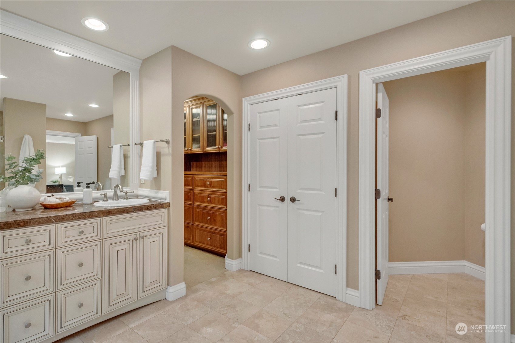 11327 Upper Preston Road Southeast Issaquah, WA 98027 - Photo 29 of 40 Gallery Image 29