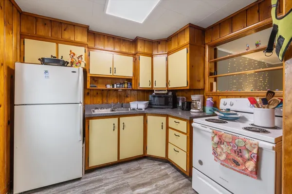 $329,900 | 605 Main Street, Tower, MN 55790