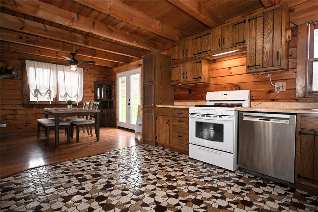 9049 Roberts Hollow Road Elizabeth, PA 15037 - Photo 13 of 49