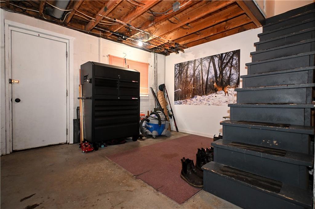 9049 Roberts Hollow Road Elizabeth, PA 15037 - Photo 35 of 49