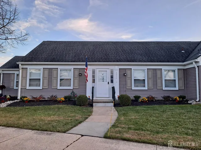 $362,000 | 337A Old Nassau Road, Unit A, Monroe Township, NJ 08831