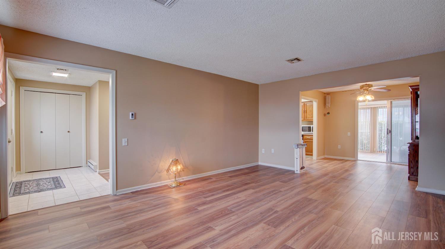 337A Old Nassau Road, Unit A Monroe Township, NJ 08831 - Photo 9 of 39