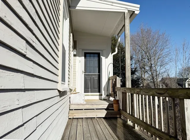 $1,900 | 5 Summit Place, Unit 3, Newburyport, MA 01950