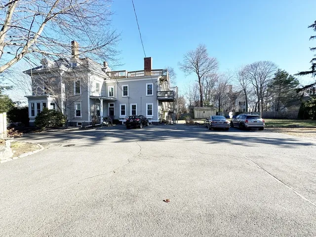 $1,900 | 5 Summit Place, Unit 3, Newburyport, MA 01950