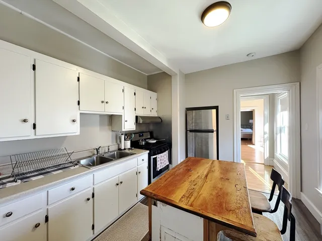 $1,900 | 5 Summit Place, Unit 3, Newburyport, MA 01950