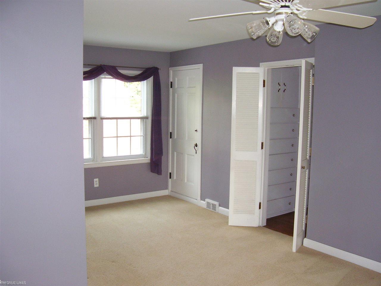 680 Hampton Road Grosse Pointe, MI 48236 - Photo 29 of 44 31382028-29.JPG