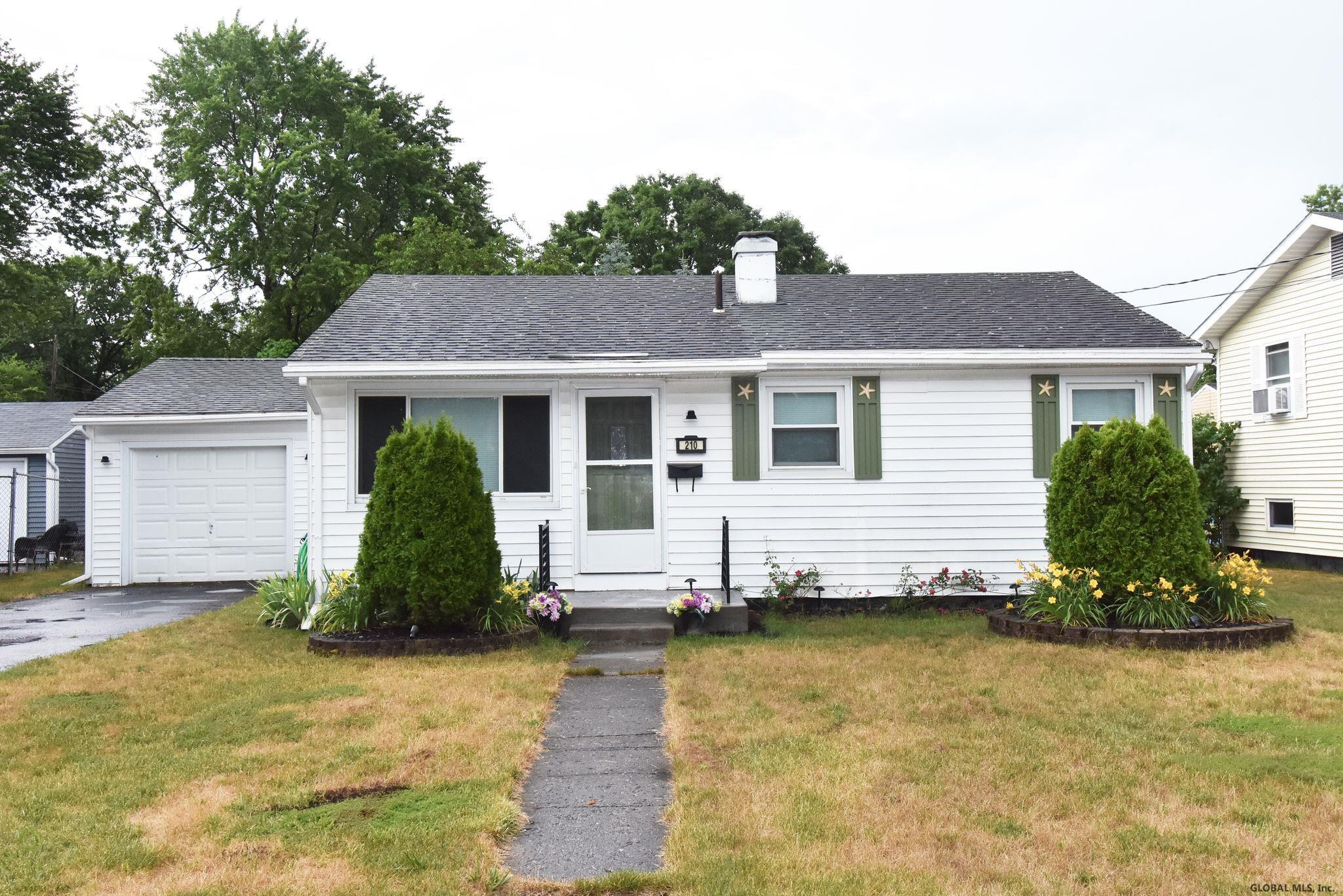 210 Manchester Road Schenectady, NY 12304 - Photo 1 of 29 Photo 1