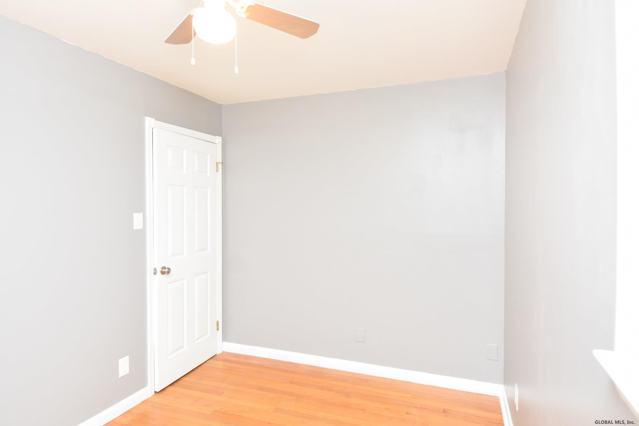210 Manchester Road Schenectady, NY 12304 - Photo 11 of 29 Photo 11