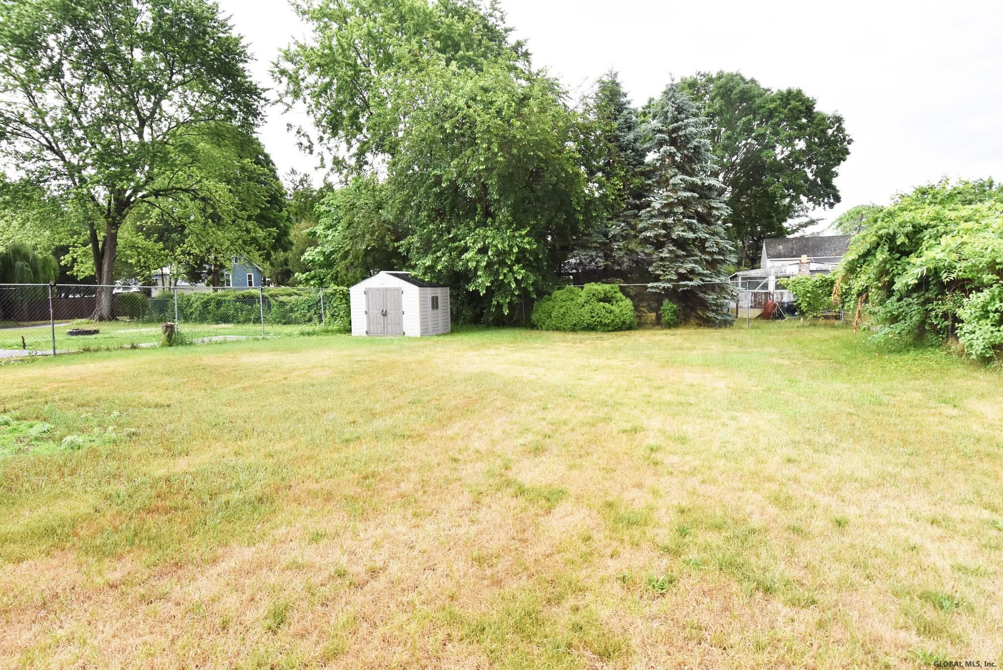 210 Manchester Road Schenectady, NY 12304 - Photo 20 of 29 Photo 20