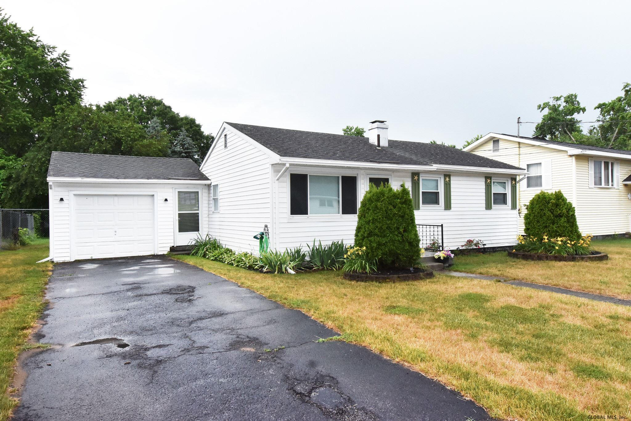 210 Manchester Road Schenectady, NY 12304 - Photo 26 of 29 Photo 26