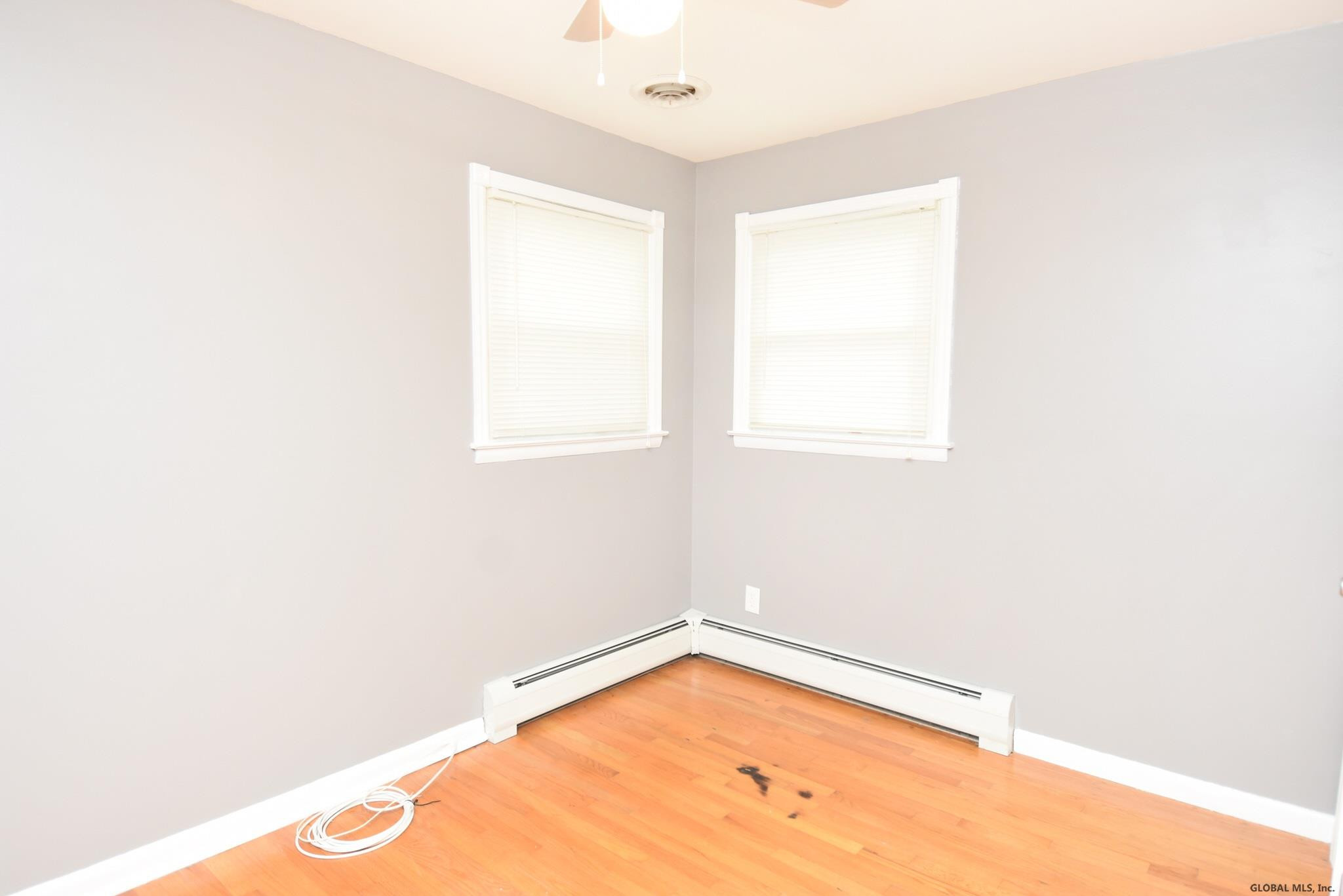 210 Manchester Road Schenectady, NY 12304 - Photo 10 of 29 Photo 10
