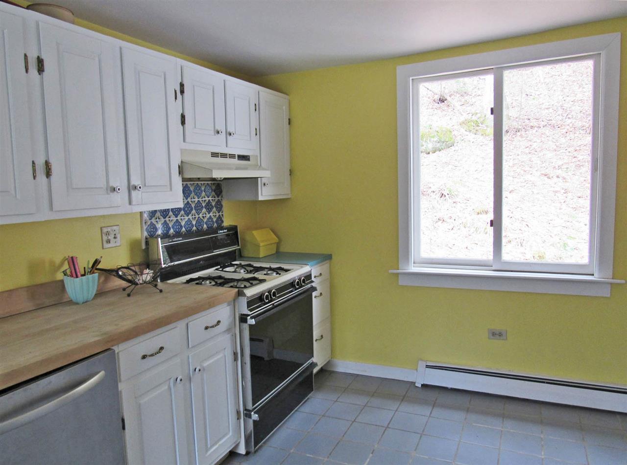 311 Dover Road Newfane, VT 05362 - Photo 7 of 18