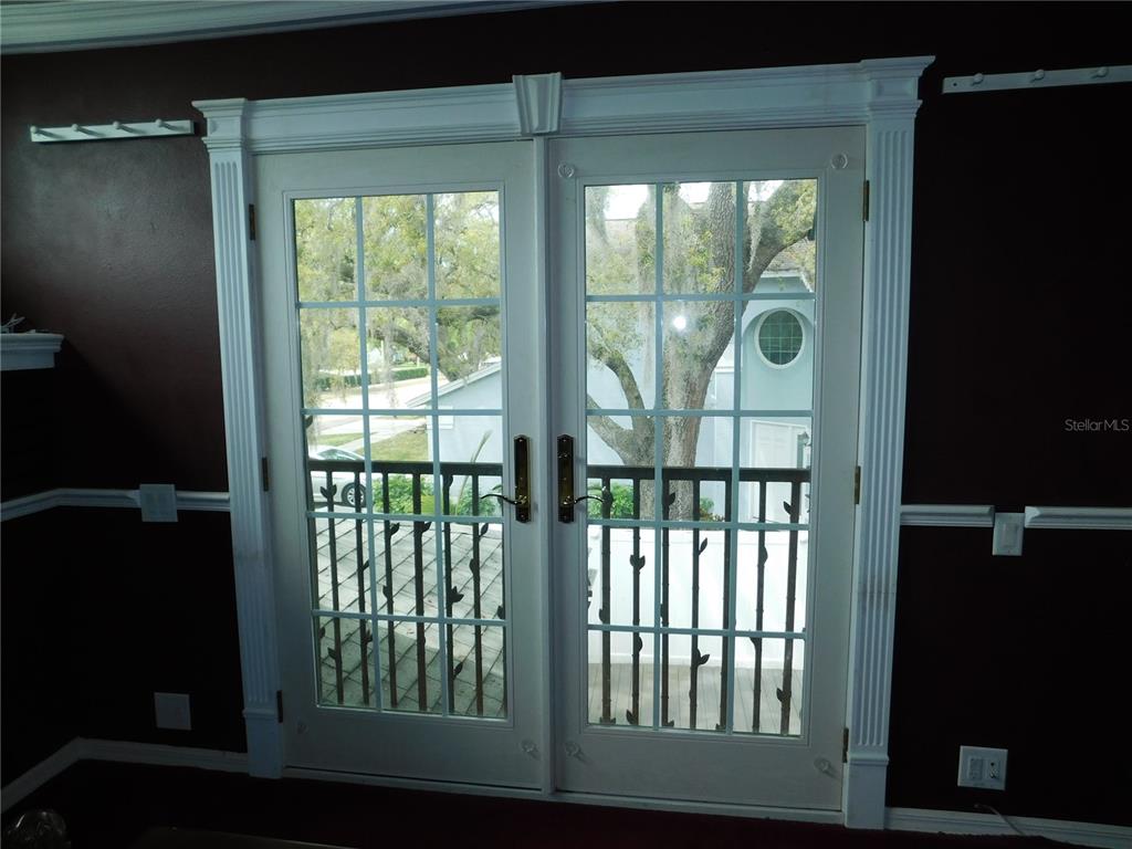 155 Marshall Street Safety Harbor, FL 34695 - Photo 16 of 62 a view of a window