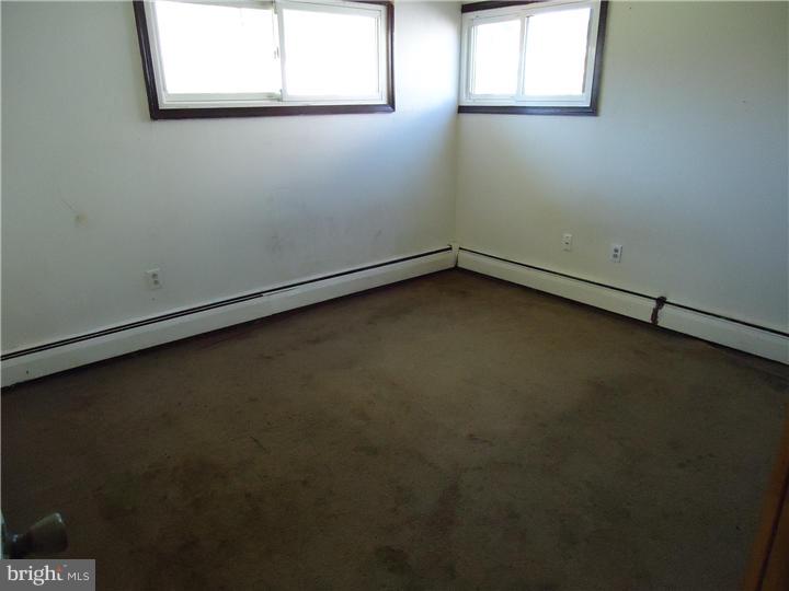 15 Greenbriar Road Levittown, PA 19057 - Photo 8 of 12