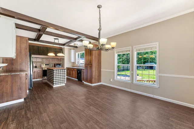 $300,000 | 114 Georgiana Drive, Cross, SC 29436