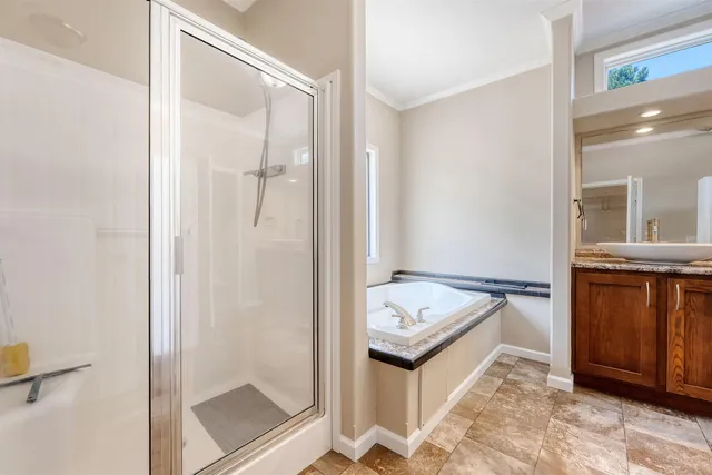 $300,000 | 114 Georgiana Drive, Cross, SC 29436