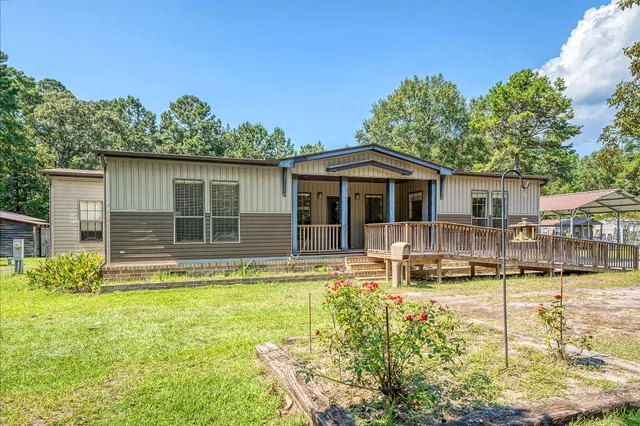 $300,000 | 114 Georgiana Drive, Cross, SC 29436