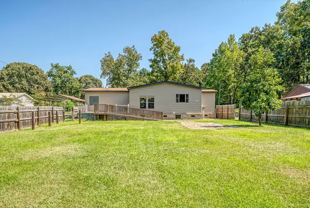 $300,000 | 114 Georgiana Drive, Cross, SC 29436