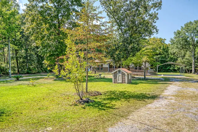 $300,000 | 114 Georgiana Drive, Cross, SC 29436