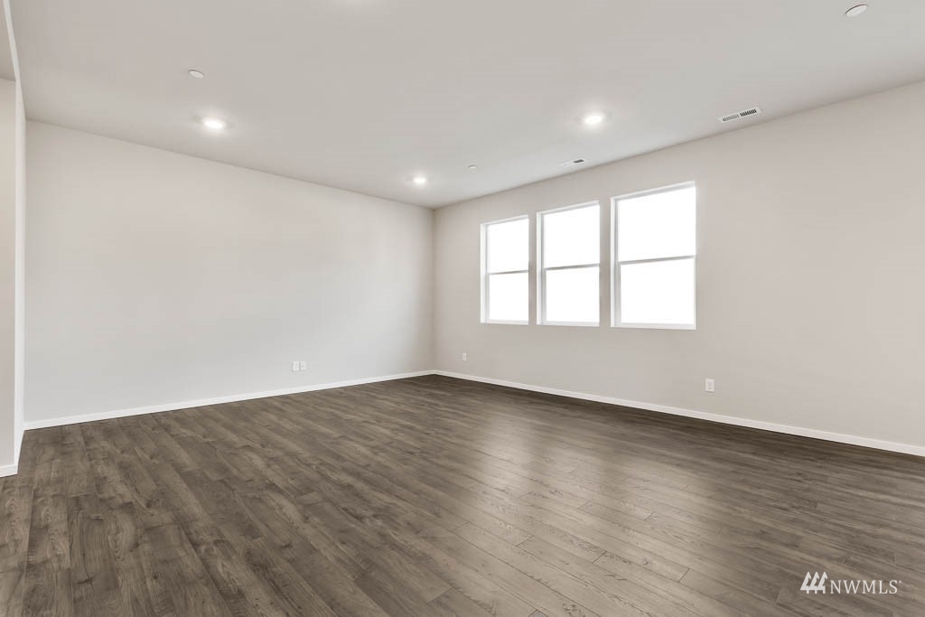 6051 Waverly Road Southwest, Unit 33 Port Orchard, WA 98367 - Photo 5 of 22 Gallery Image 5