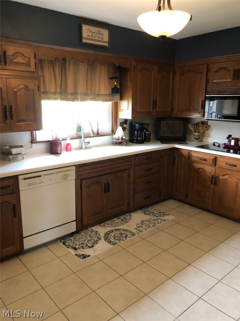 135 Ronsan Street Southwest Sugarcreek, OH 44681 - Photo 10 of 16