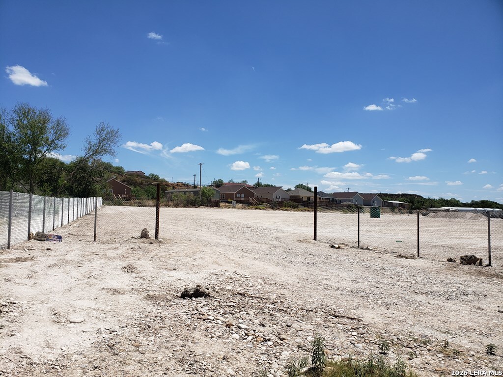 1157 State Loop 480, Unit 2 Eagle Pass, TX 78852 - Photo 9 of 23