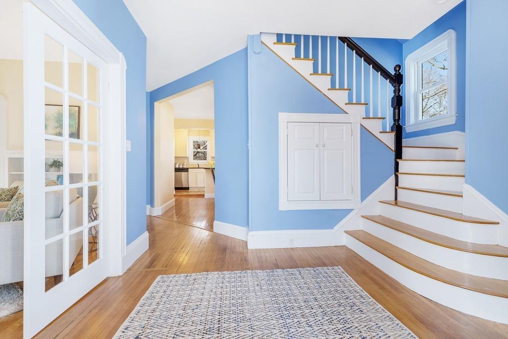 95 Howard Street Reading, MA 01867 - Photo 5 of 27 Gallery Image 5