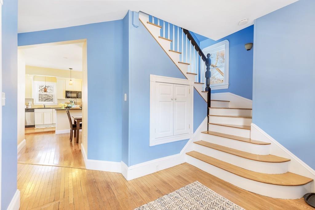 95 Howard Street Reading, MA 01867 - Photo 6 of 27 Gallery Image 6
