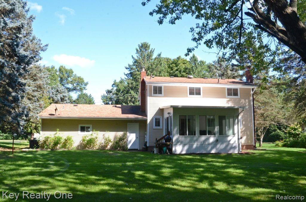 4442 Rohr Road Clarkston, MI 48348 - Photo 12 of 17 image016.jpg