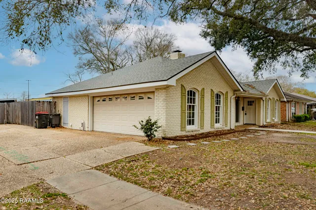 $298,000 | 362 Orangewood Drive, Lafayette, LA 70503