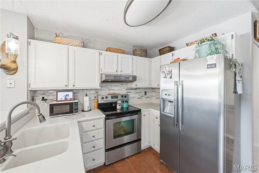706 Hemingway Lane, Unit D Weldon Spring, MO 63304 - Photo 4 of 64
