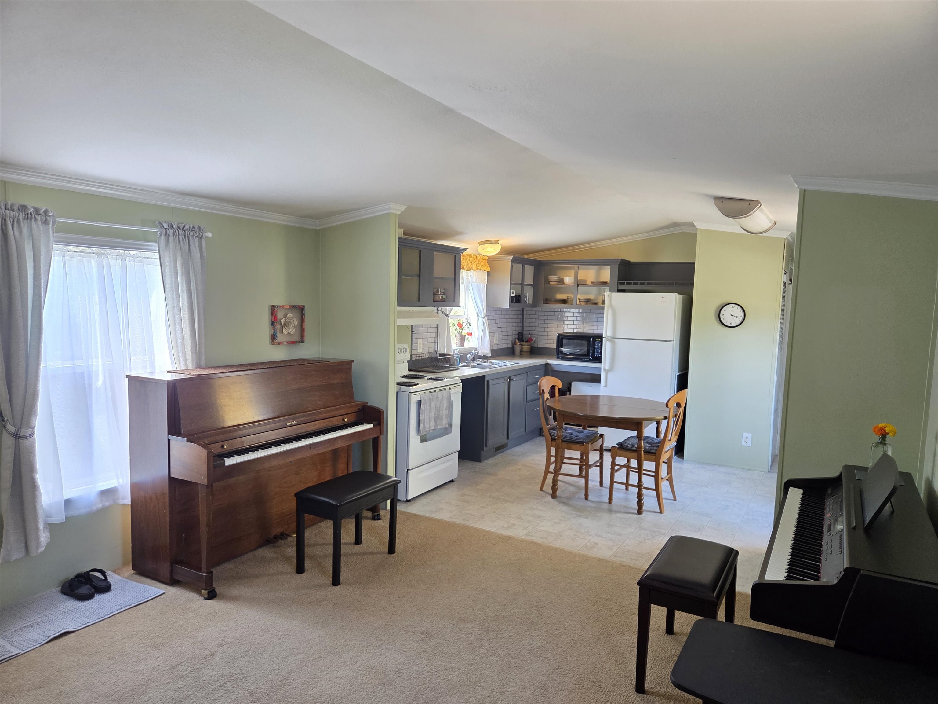 15 Mayhew Road Campton, NH 03223 - Photo 3 of 18 Gallery Image 3