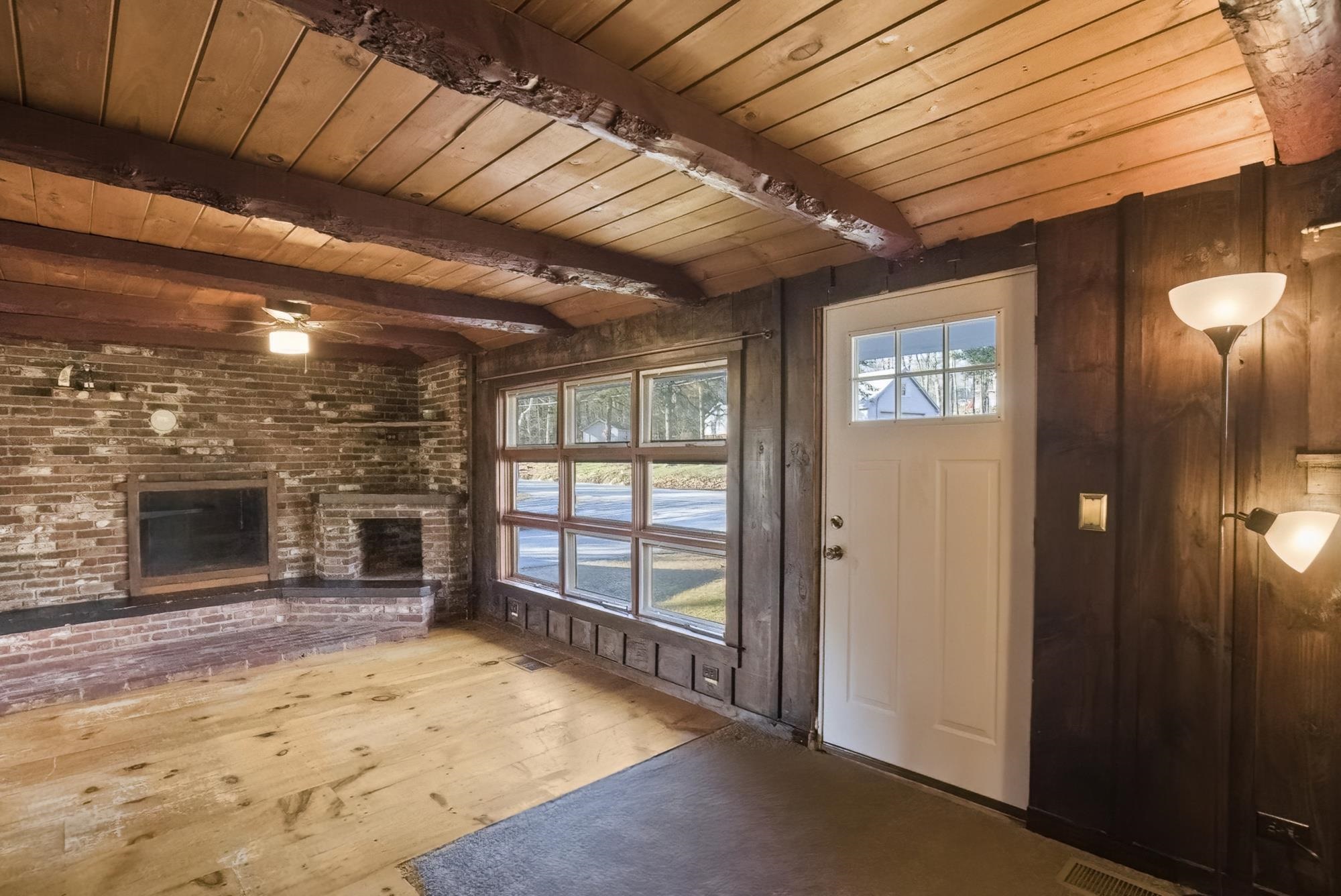 1283 Smyth Road Hooksett, NH 03106 - Photo 13 of 24