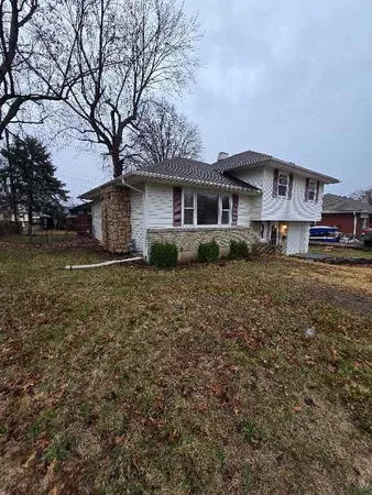$199,900 | 4117 South Mccoy Street, Independence, MO 64055
