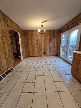 $199,900 | 4117 South Mccoy Street, Independence, MO 64055