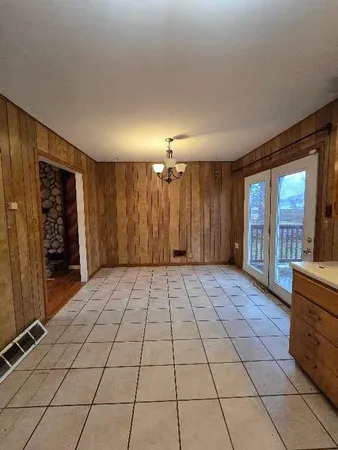 $199,900 | 4117 South Mccoy Street, Independence, MO 64055
