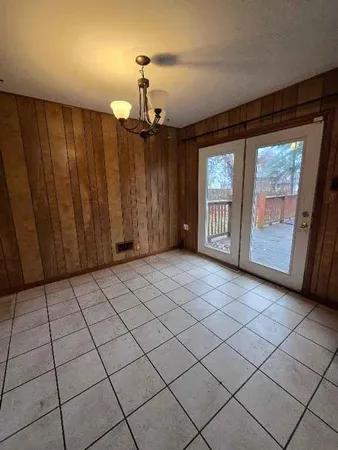 $199,900 | 4117 South Mccoy Street, Independence, MO 64055