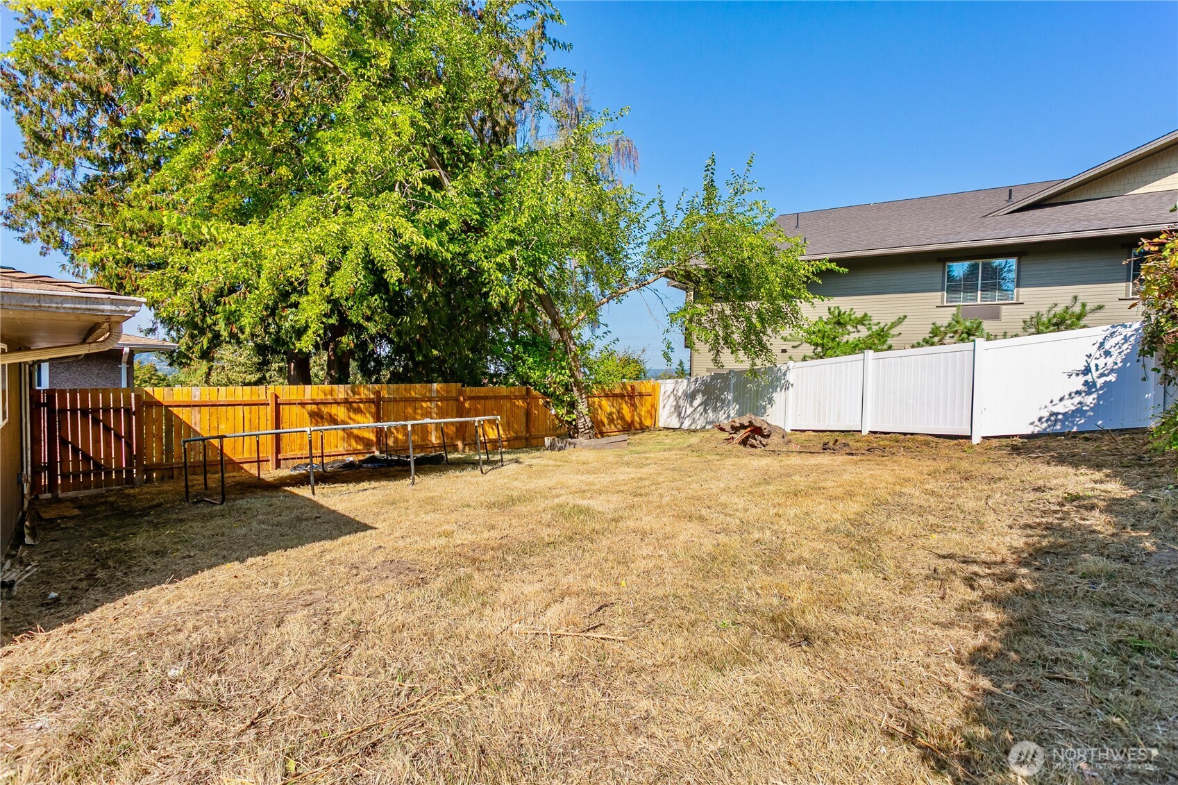 2205 South Meridian Puyallup, WA 98372 - Photo 39 of 39 a view of a backyard