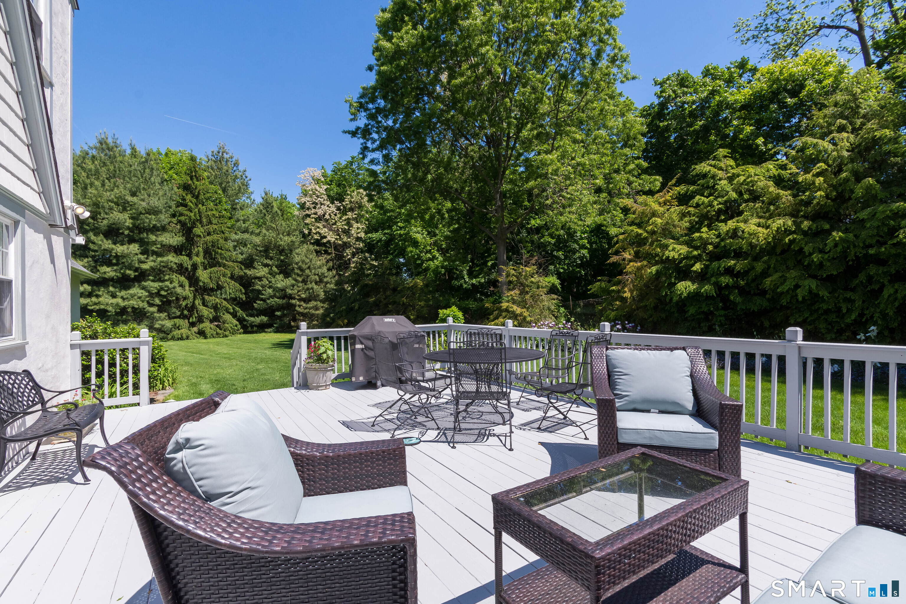 164 Ludlowe Road Fairfield, CT 06824 - Photo 25 of 40