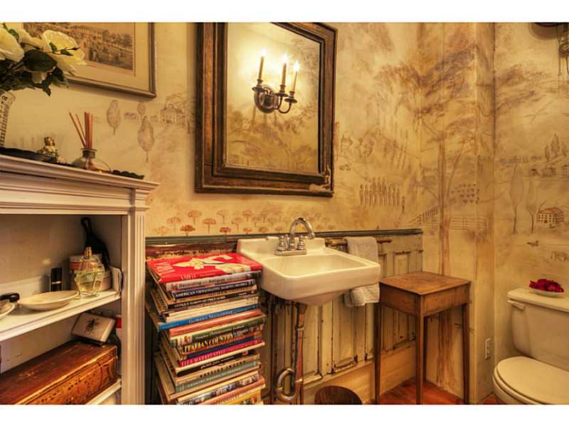 26 Thames Street Newport, RI 02840 - Photo 11 of 23 Bathroom.