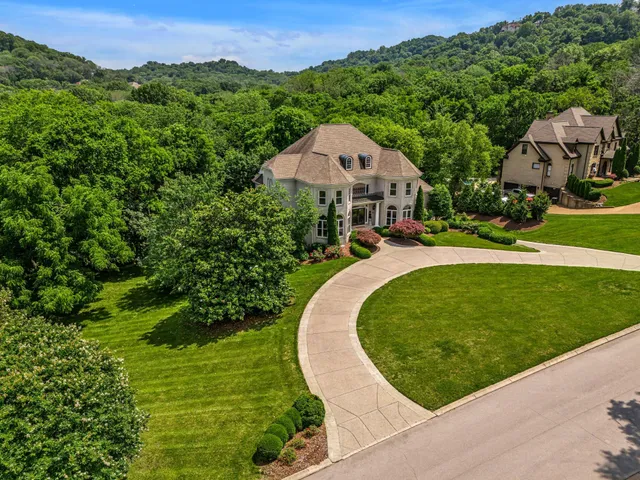 $2,499,999 | 824 Princeton Hills Drive, Brentwood, TN 37027